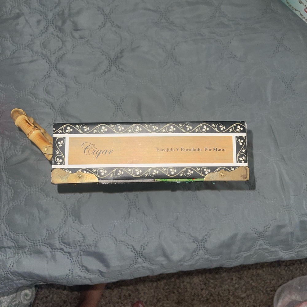 cute hard cigar purse